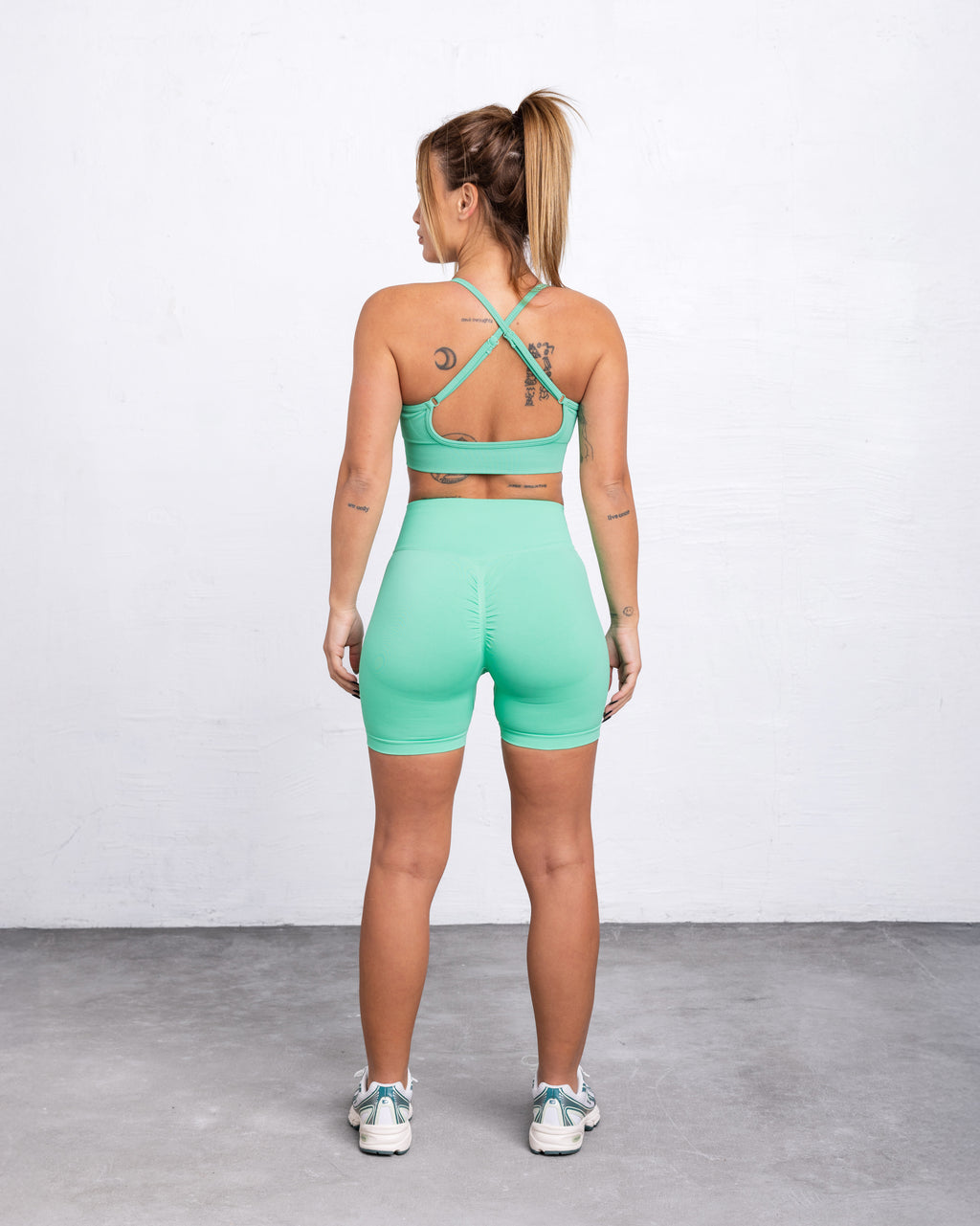 Short Sculpt Scrunch - Lime - Joy Studio - Sportswear